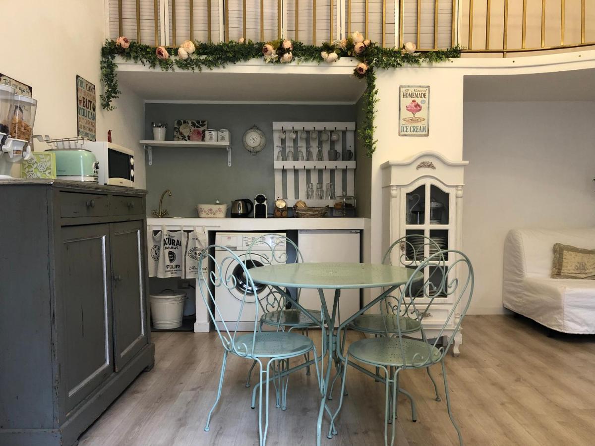 Residenza Fiori Di Grano Bed & Breakfast Милано Екстериор снимка