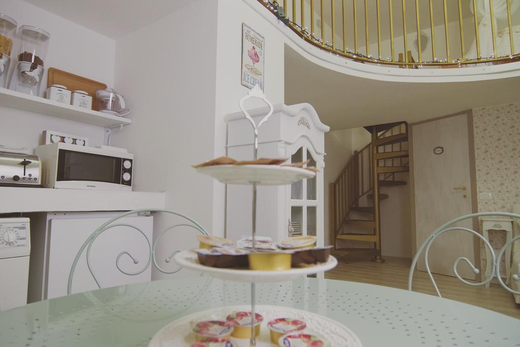 Residenza Fiori Di Grano Bed & Breakfast Милано Стая снимка